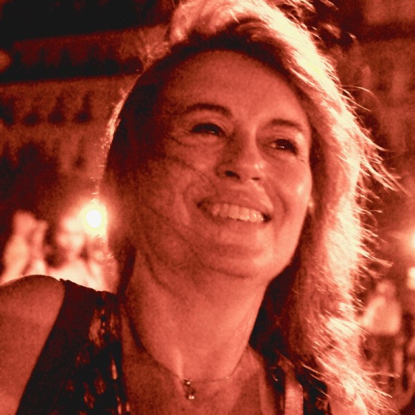 sca-eve-brian_eve-in-the-paris-night-by-gabriela-rosa-20-juillet-2013.jpg